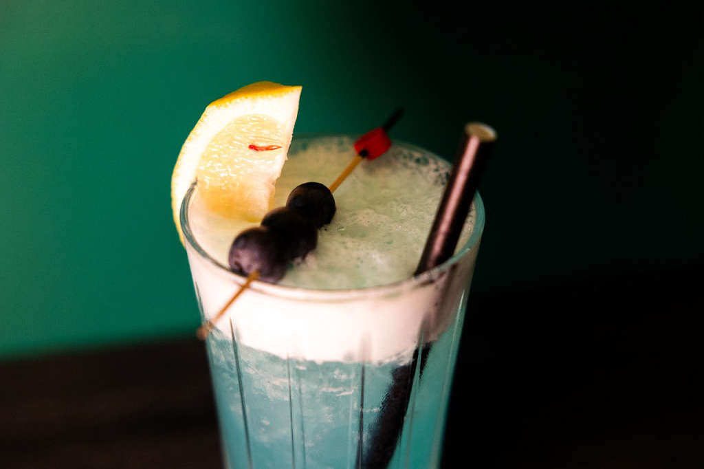 Utopia Lounge & Bar — Todas