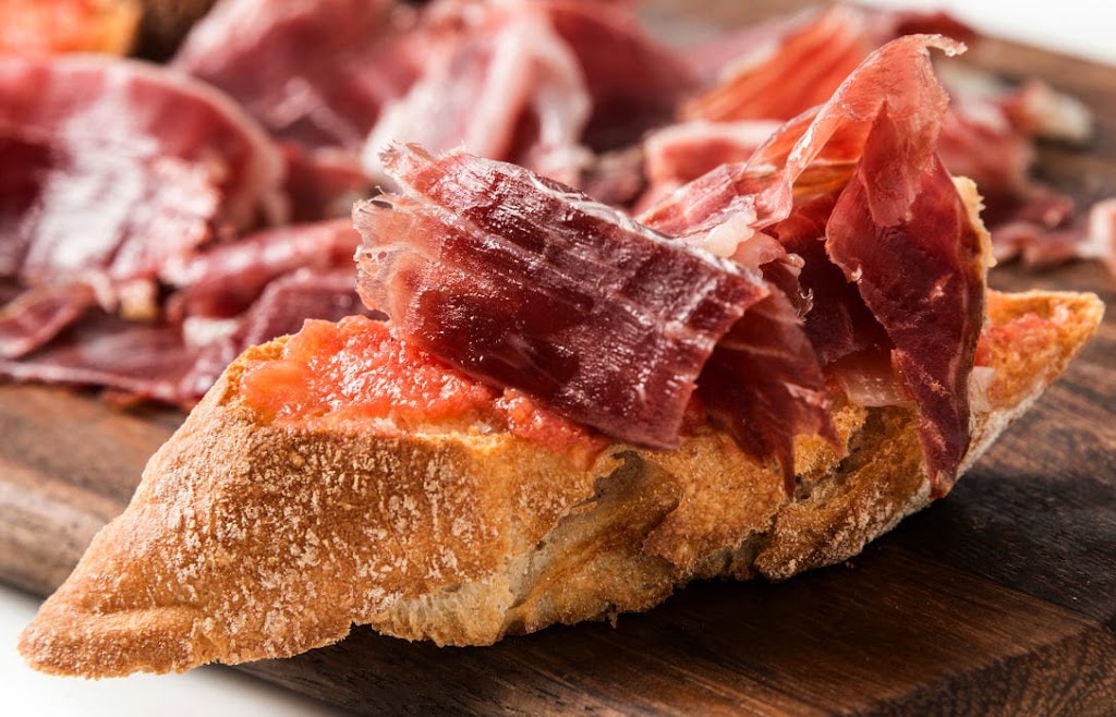 Pecado Iberico — Comida y bebida