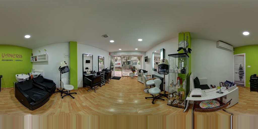 Yaneris Peluqueria y Estetica — Interior