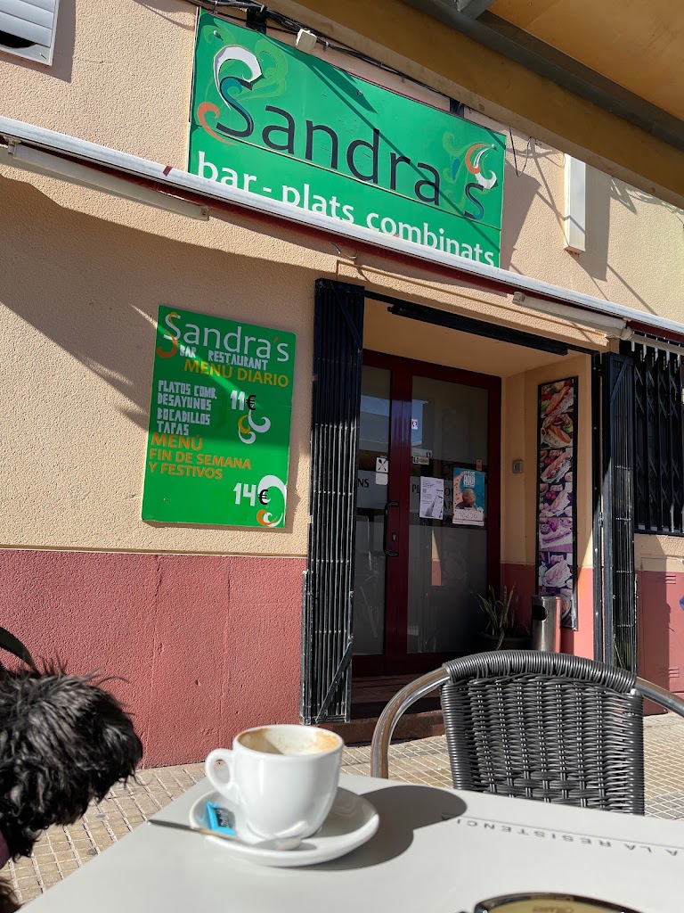 Cafeteria Sandra's — Cafe