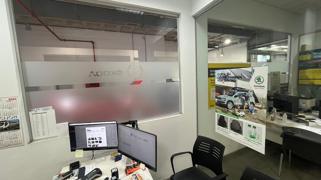 Taller oficial Alecar Skoda Gijon — Interior