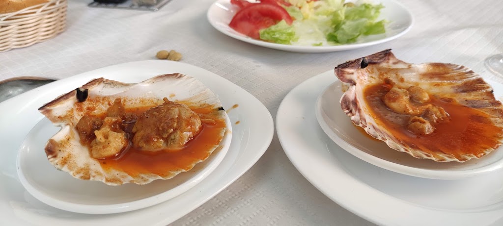 Bar restaurante La Cibeles — Comida y bebida
