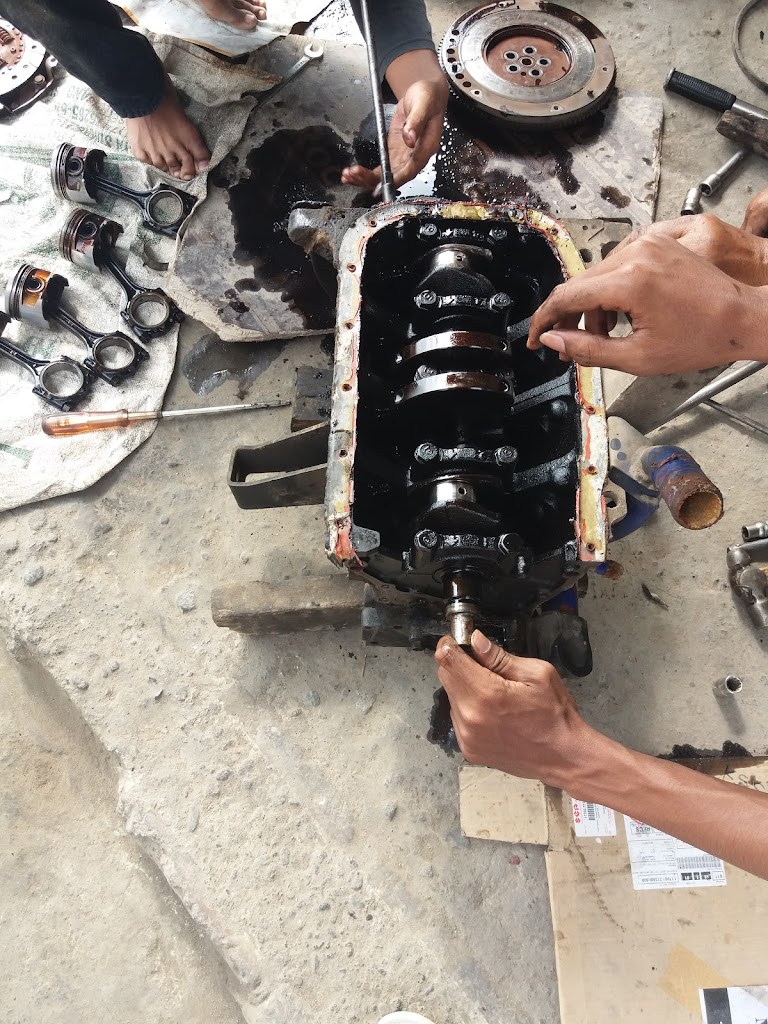 Bengkel Mobil HERU SUPER MONGGO