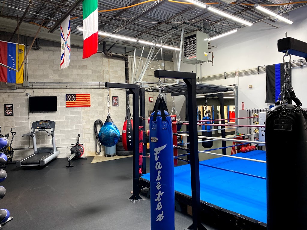  Gregory Boxing and Muay Thai