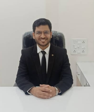 Hardev Eye Care Lokmat Branch Dr Vijay Jeswani Cornea Specialist Lasik Surgeon Cataract Surgeon Keratoconus Expert