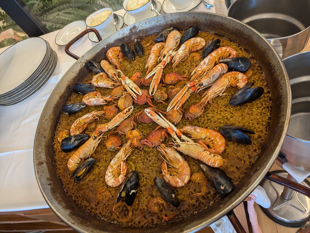 Arroceria Restaurante La Casa de Valencia — Paella