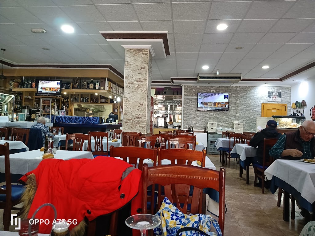 Bar Restaurante Resti TUTO — Ambiente