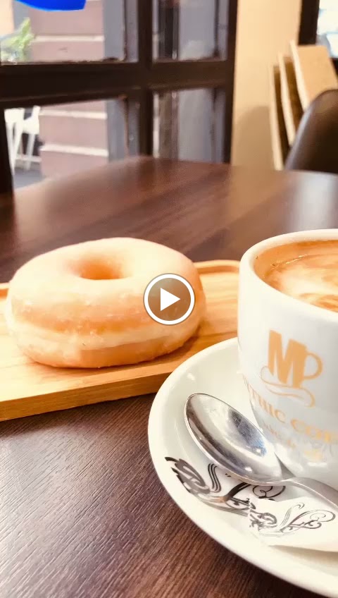 Gastrobar El Despatx — Videos