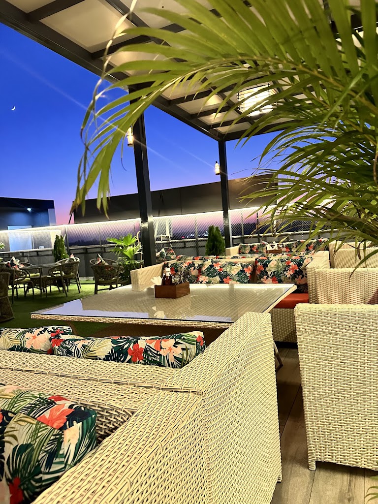 La Punta Restaurant Bar Best Bar And Restaurant Sky Lounge Vegetarian Food Non Veg Food In Raikot Punjab