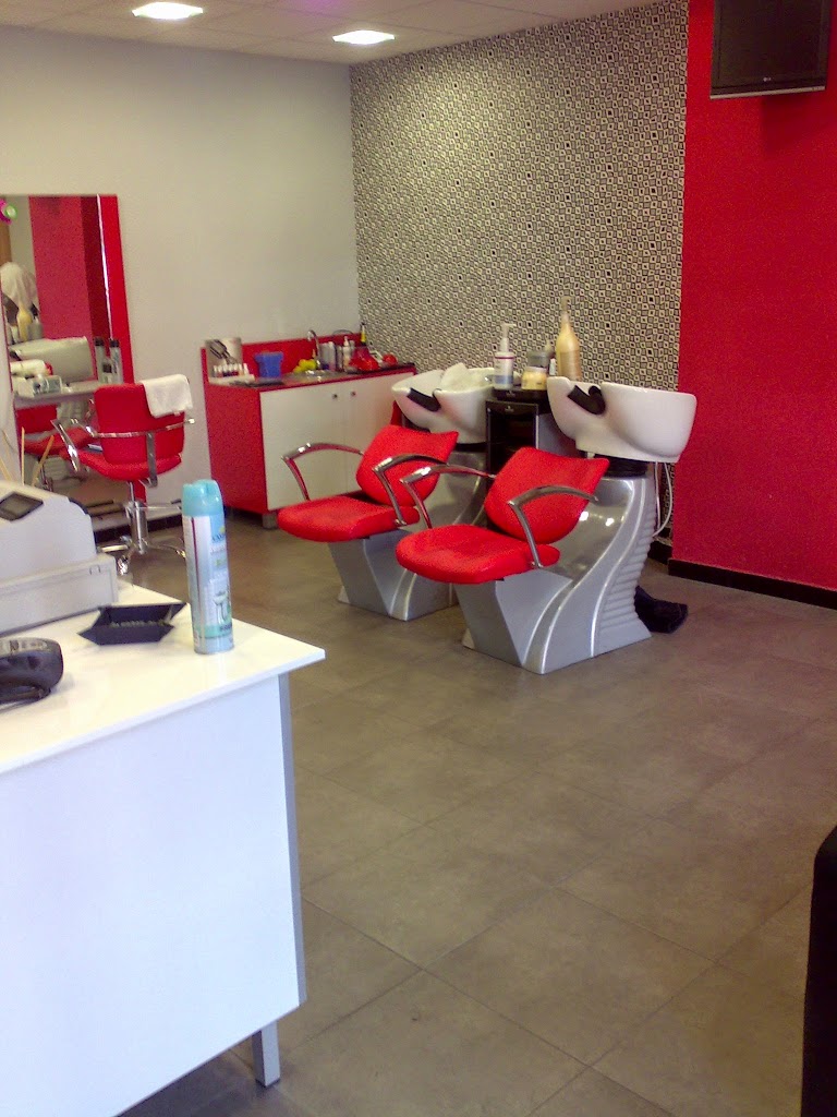 PELUQUERIA KENZO'S ESTILISTES