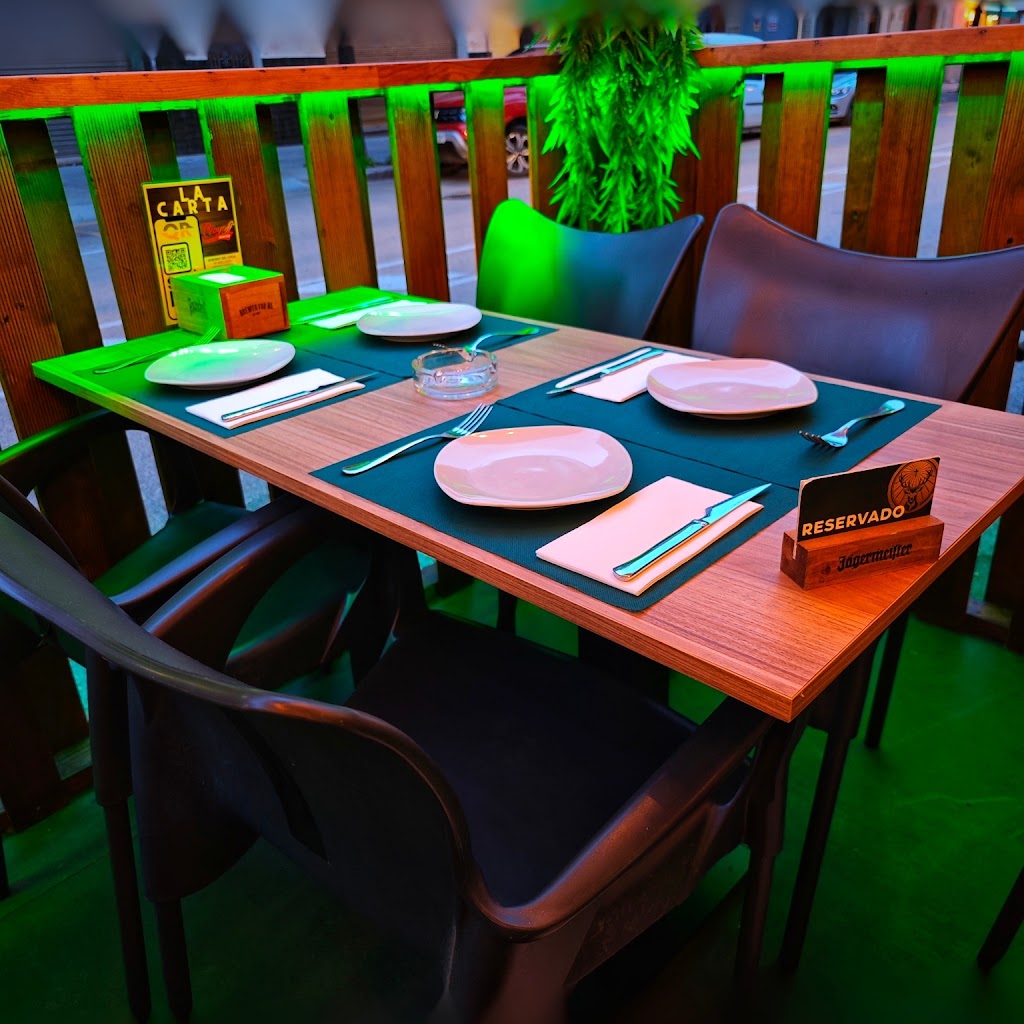 Playoff Gastropub — Ambiente
