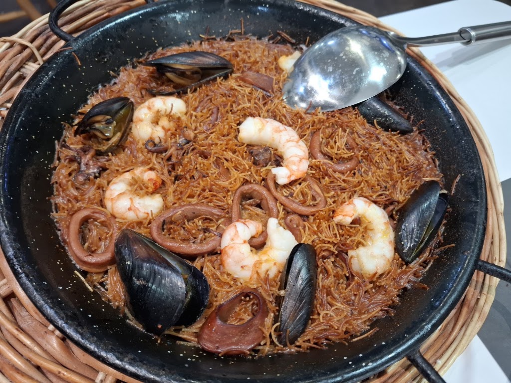 Bar Restaurant. La Vespilla Centric — Comida y bebida
