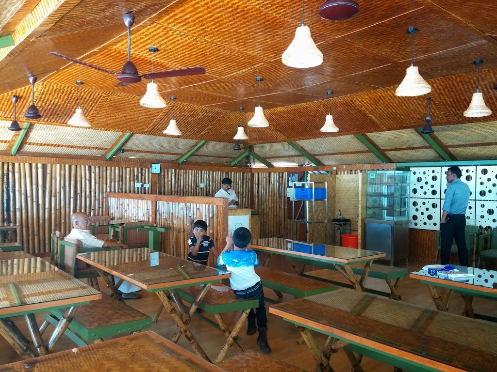 Aavi Restaurant