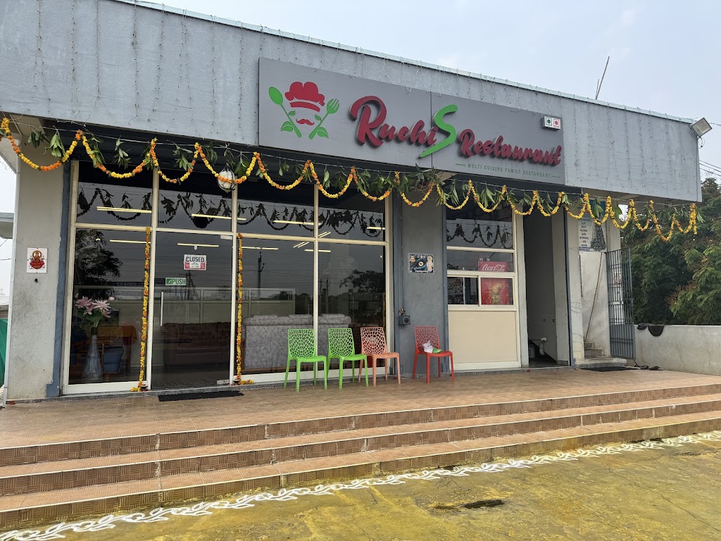 Ruchi S Family Restaurant Ac