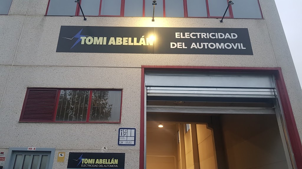 Talleres Tomi Abellan — Exterior