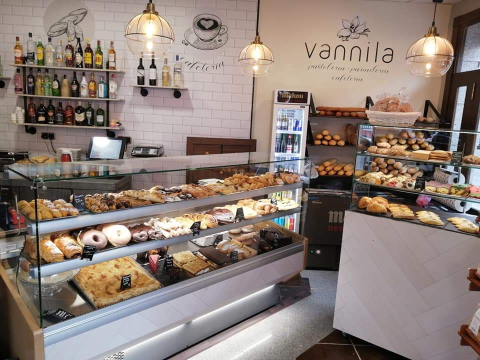 Vannila Pasteleria cafeteria — Ambiente