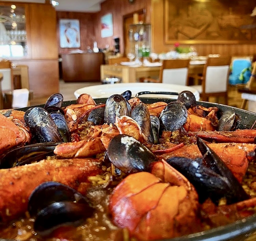 Restaurant La Barca de Ca l'Ardet — Comida y bebida