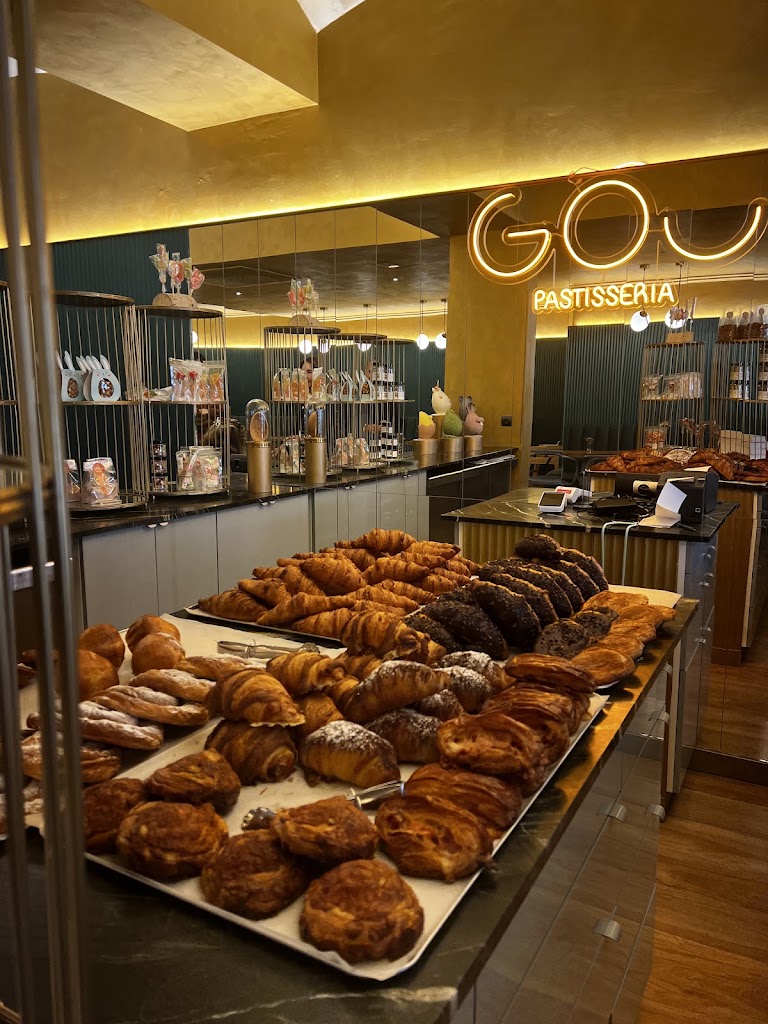 Nareta Cafe & Gou Pastisseria — Comida y bebida