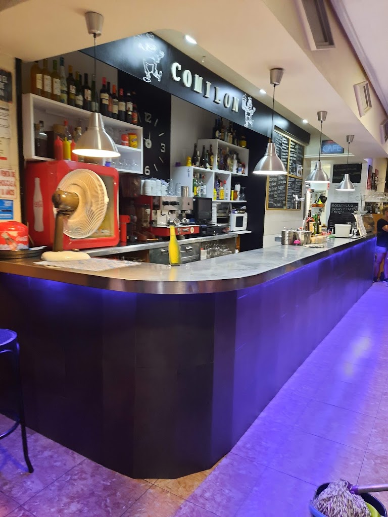 El Comilon — Ambiente