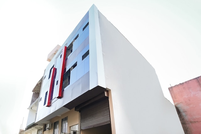 Oyo Krishna Guest House