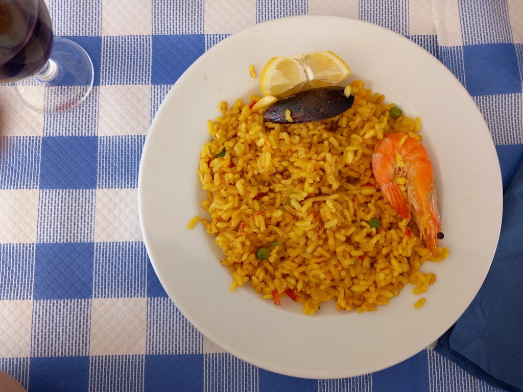 Bar Tropic — Comida y bebida