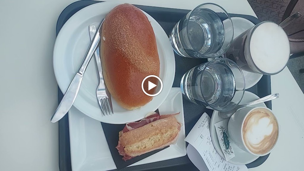 Cafe del Arenal — Videos