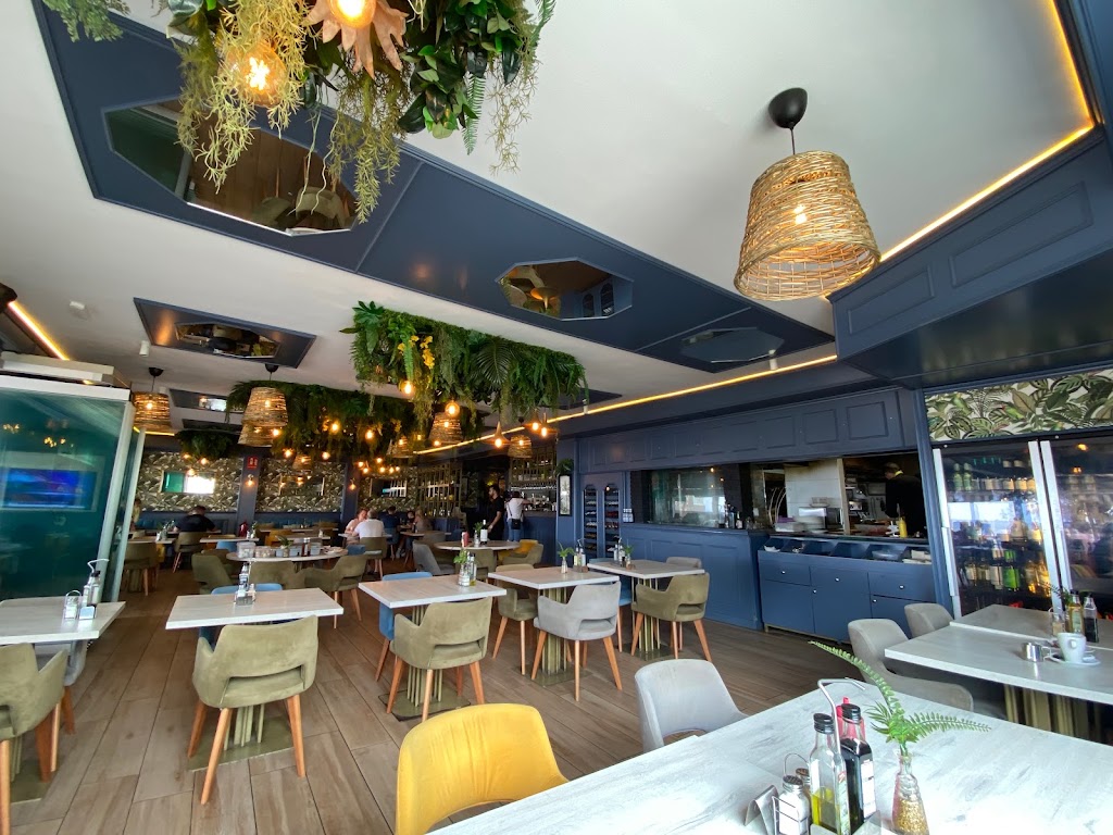 Restaurante Tropicana grill — Ambiente