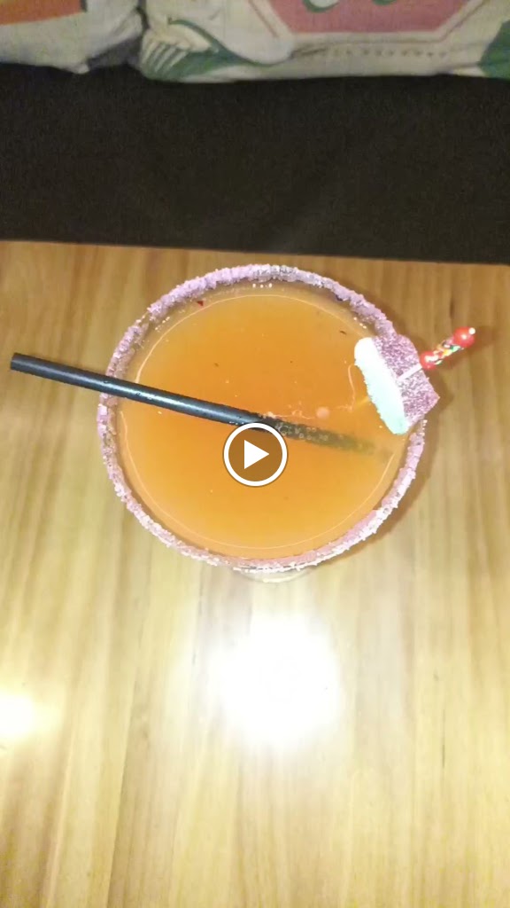 Restaurante /Cerveceria Contrastes — Videos