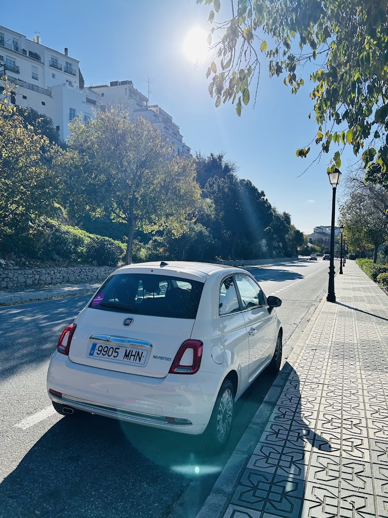 ClickRent Maria Zambrano | Alquiler de Coches y Furgonetas