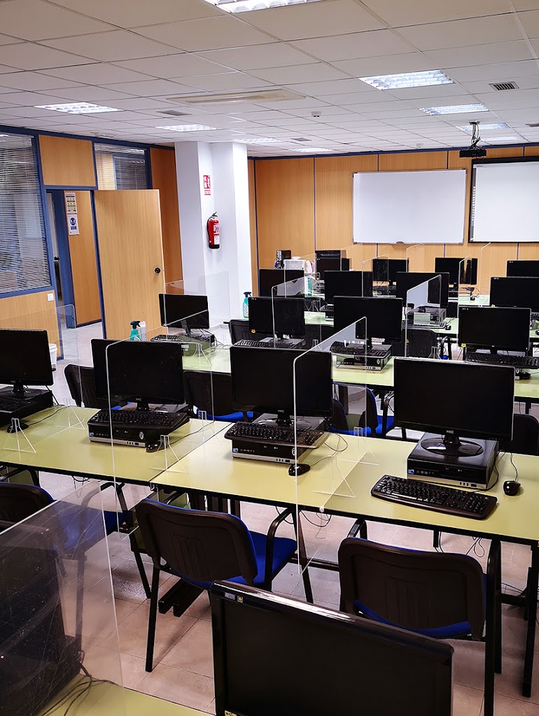 EQUIPO FORMACION Y EMPLEO | Centro Concertado de Formacion Profesional en Santander