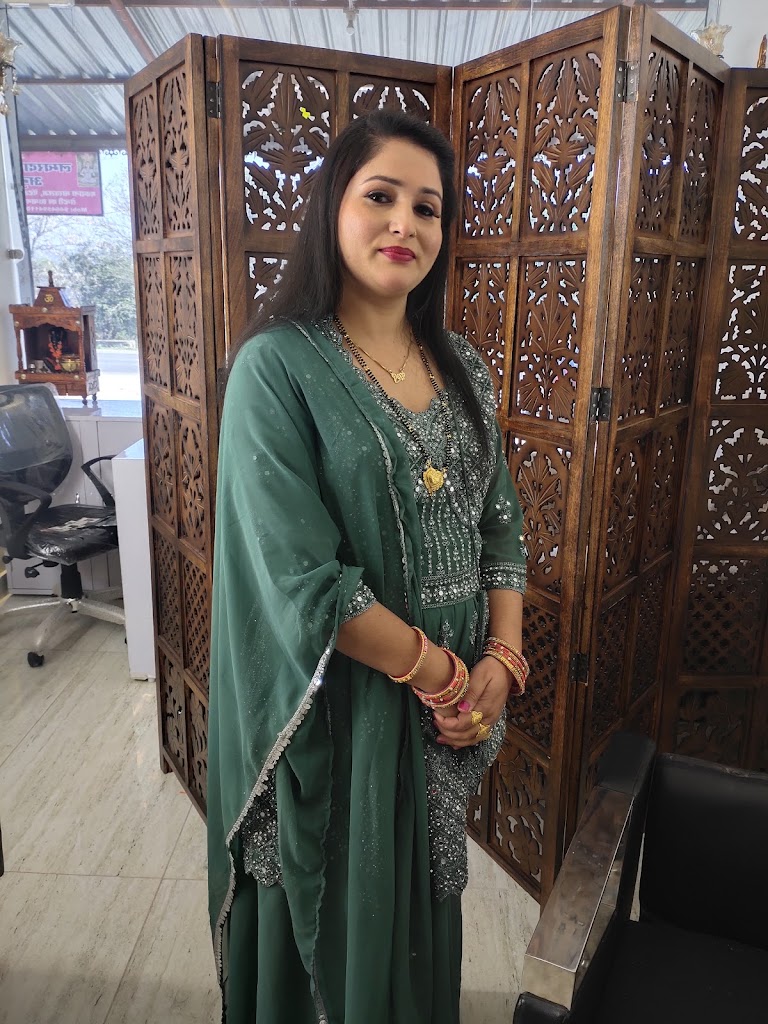 Ar Makeover Beauty Salon Academy