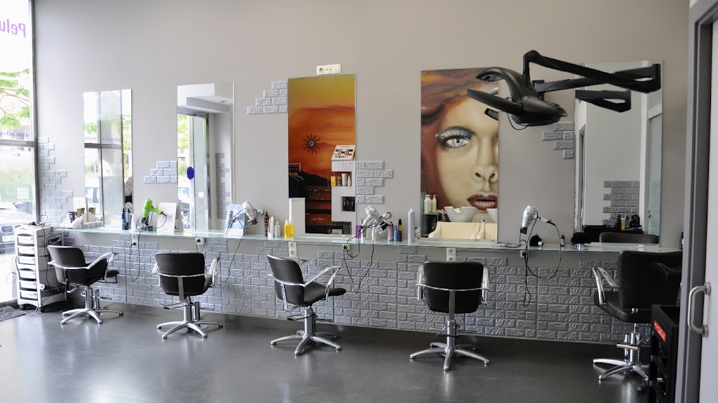 Famara * Peluqueria y Estetica Vitoria