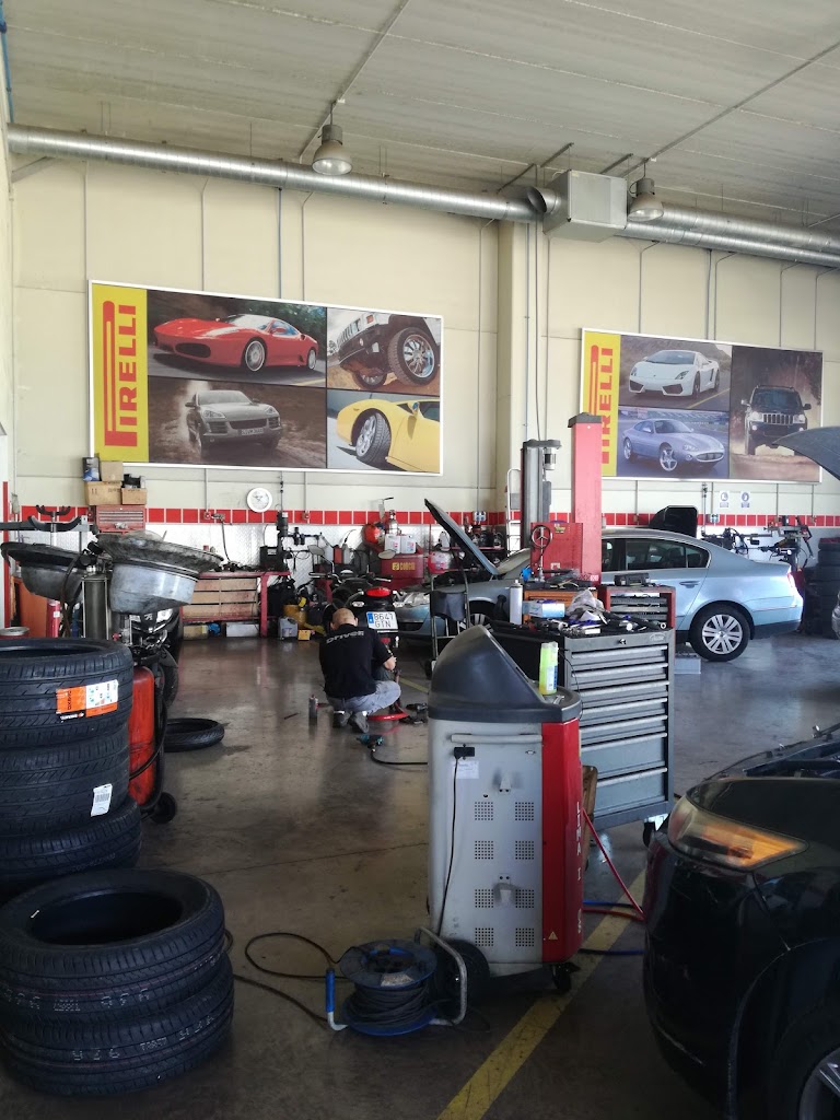 OMNIA MOTOR CASTELLON — Taller