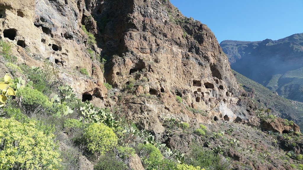 Montana de los huesos-cueva de las Estrellas