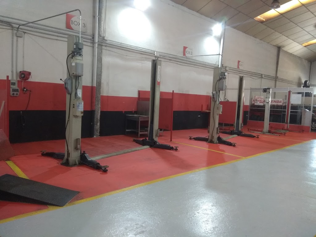Alquiler de Boxes Mecanicos PuntoCar — Interior