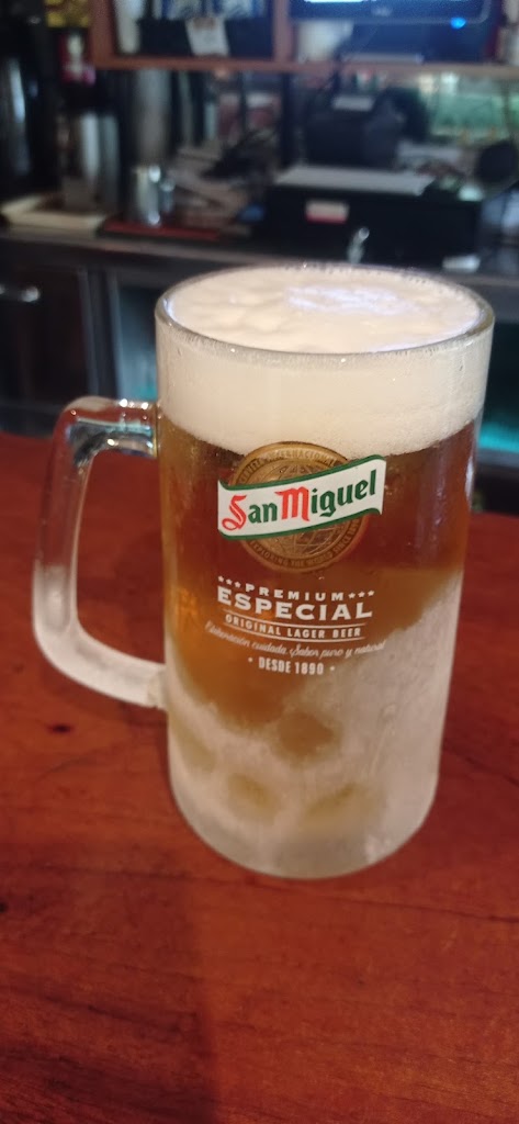 Bar Erana — Comida y bebida