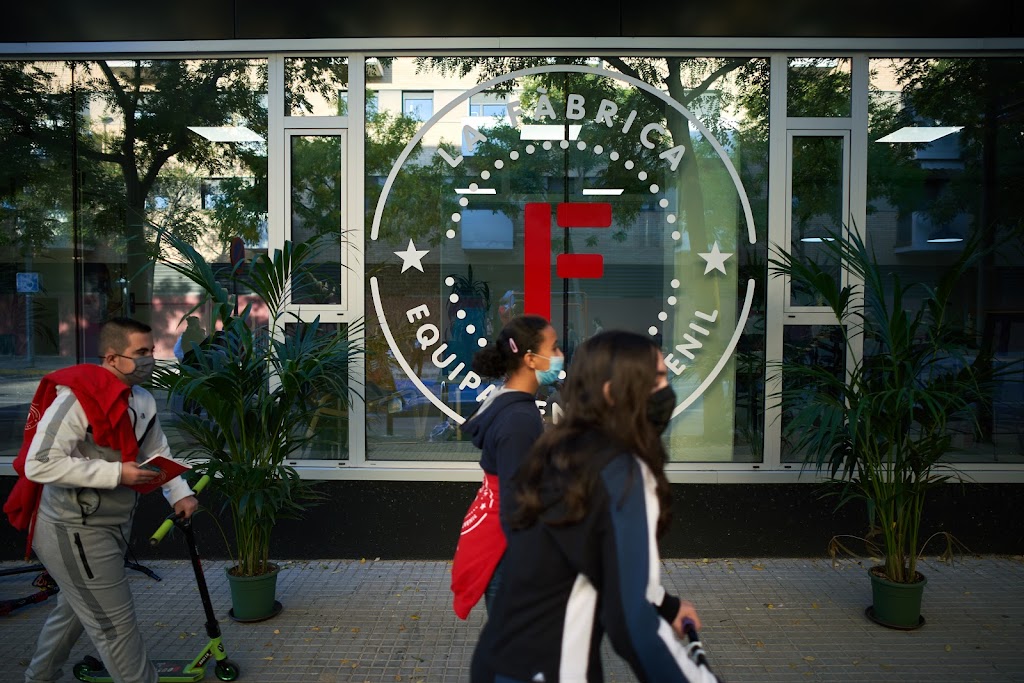 La Fabrica, Equipament Juvenil