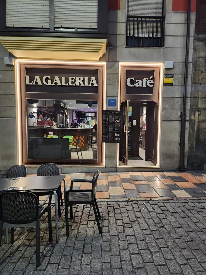 La Galeria Restauracion