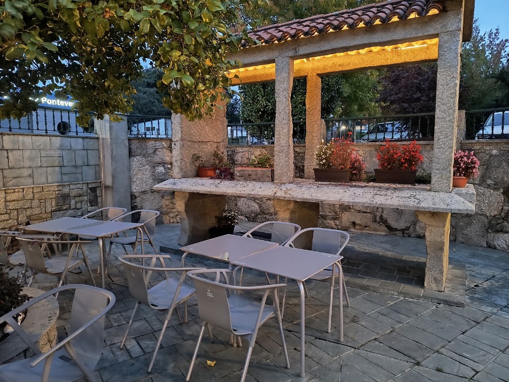 Restaurante Lar de Manu (Teo) — Ambiente
