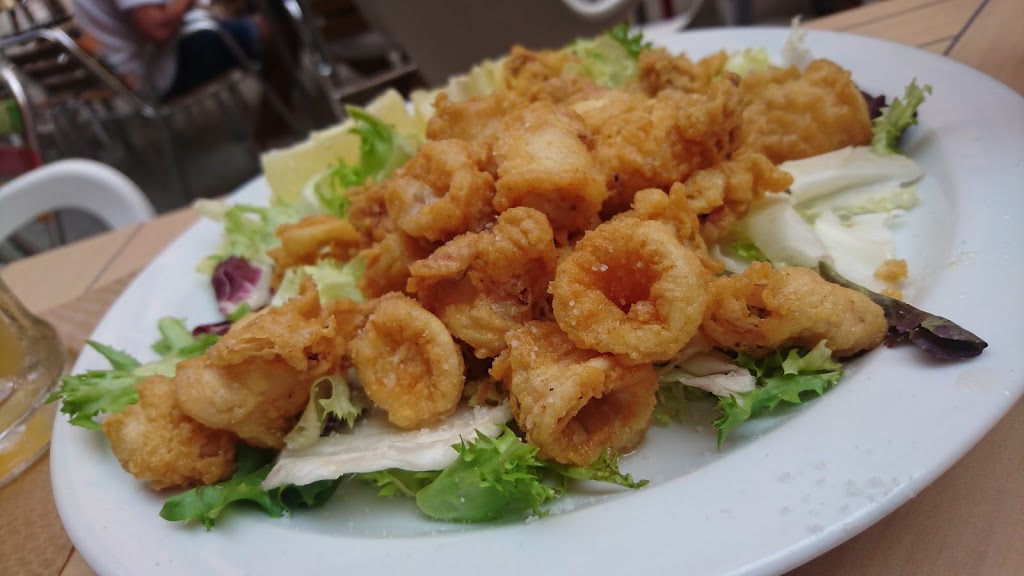 El Trastero Cerveceria centro — Comida y bebida