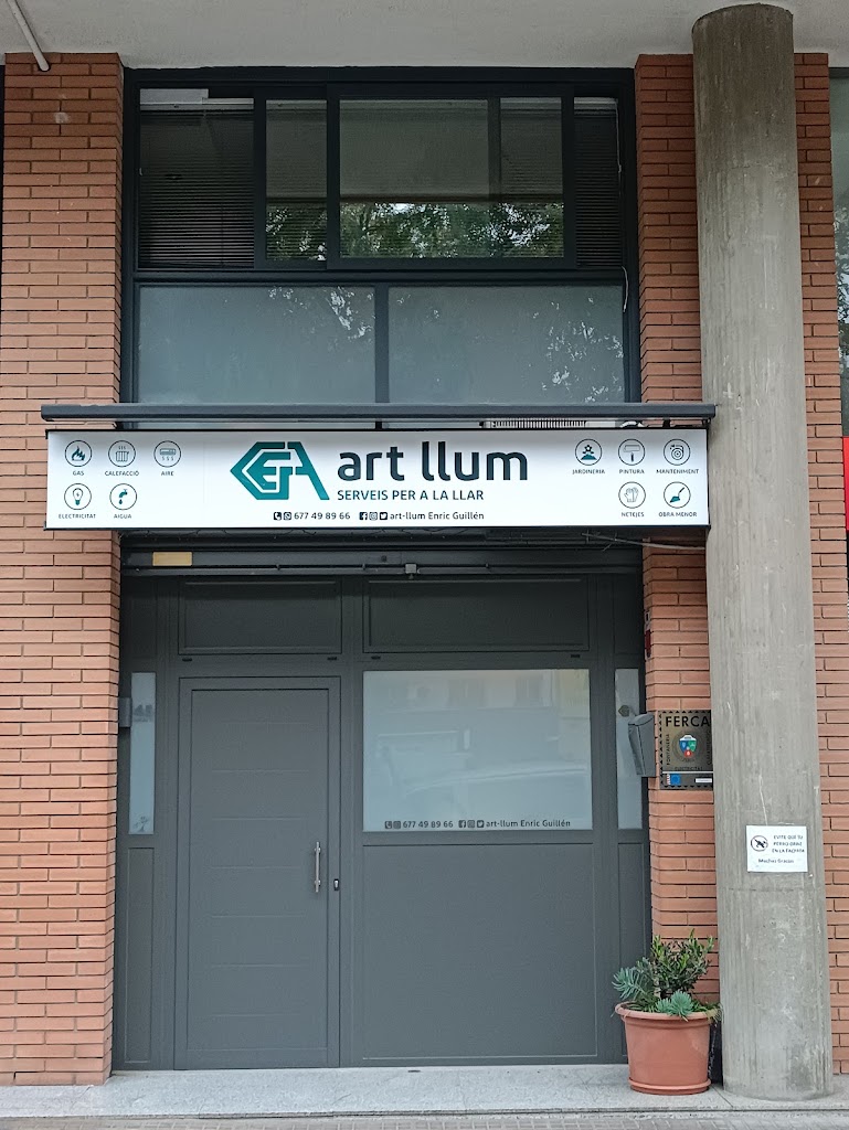 artllum Enric Guillen — Exterior