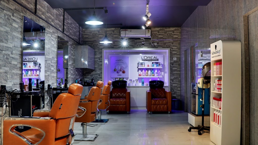 R Looks Salon