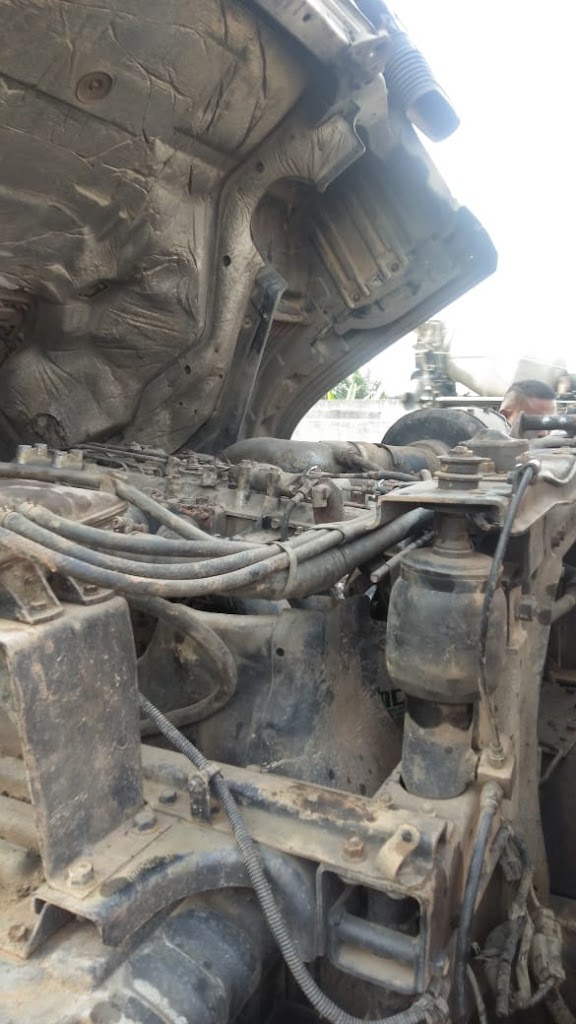 Bengkel Mobil Ginting Motor