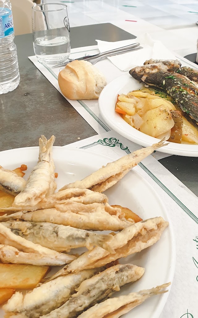 Centro Municipal de Convivencia — Comida y bebida