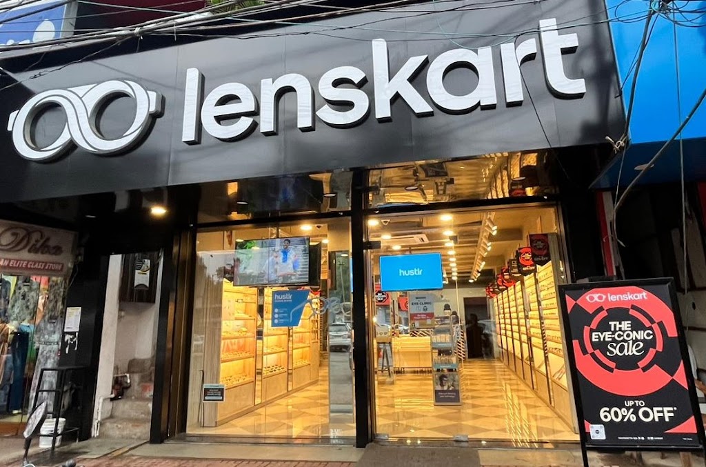 Lenskart Com At Sadar Main Road Jabalpur