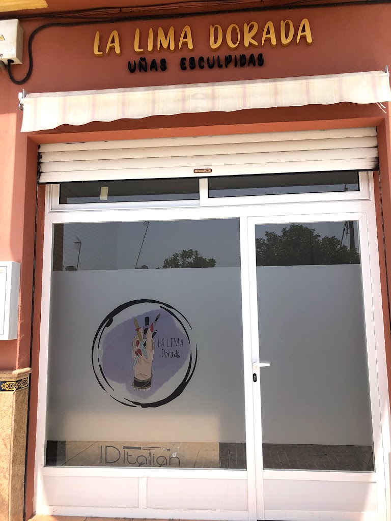 La lima dorada — Exterior