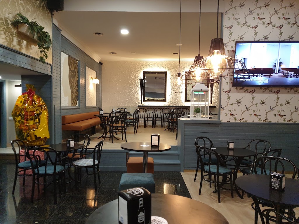 Cafetaria Royalty — Ambiente