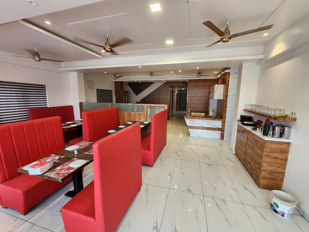 Hotel V D Grand Bar And Family Restaurant