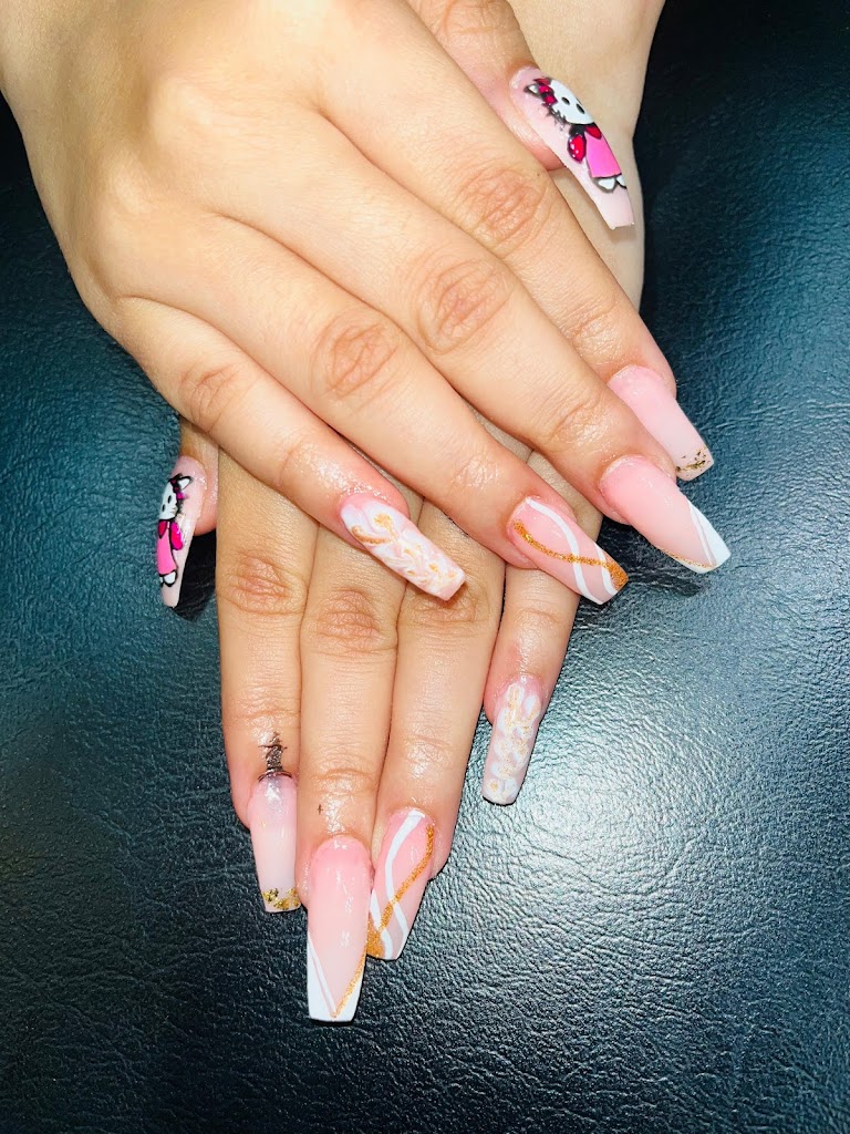 Glamour Beauty Salon And Nails Studio
