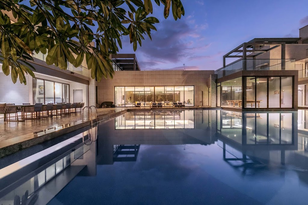 Stayvista At Colossus Khalapur Premium Villa With Swimming Pool In Lonavala
